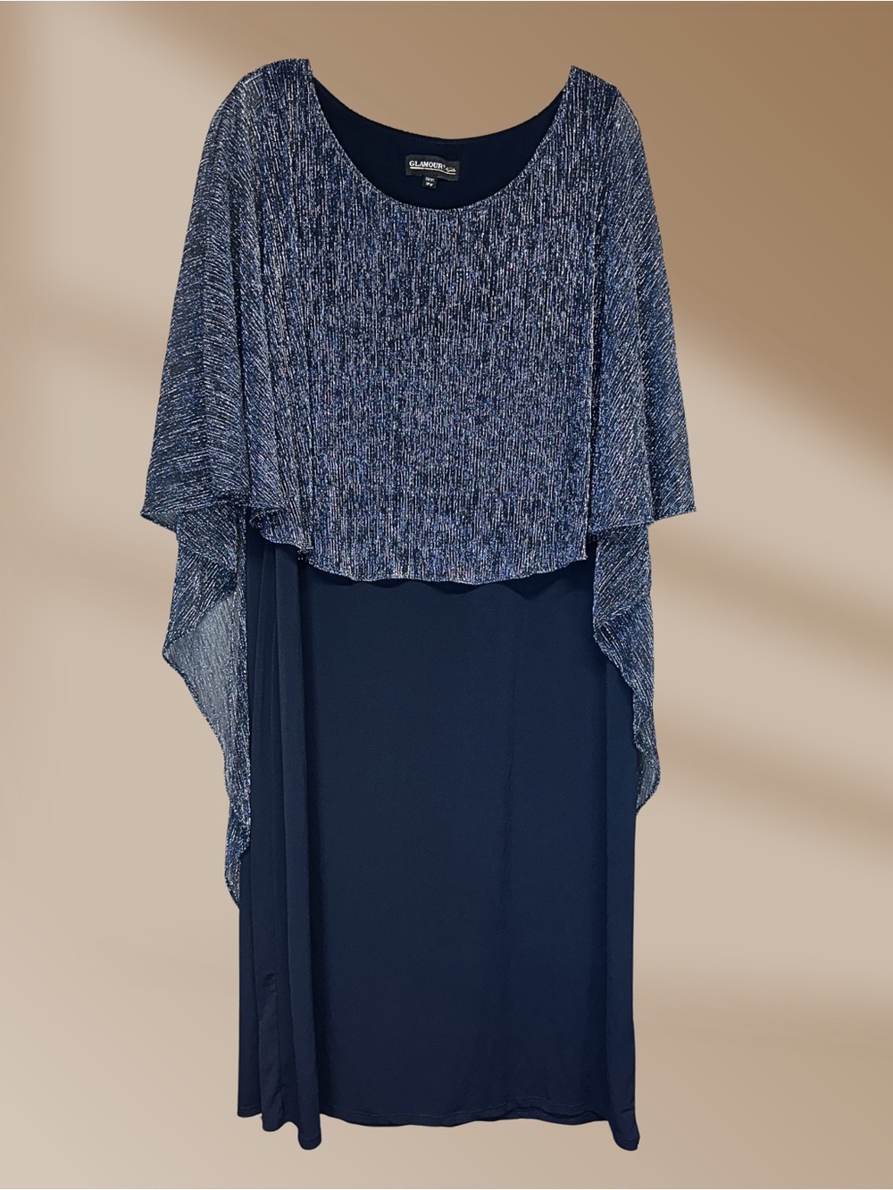 Glamour Ladies Beautiful Shimmery Silver Threaded Cape Sz 18W